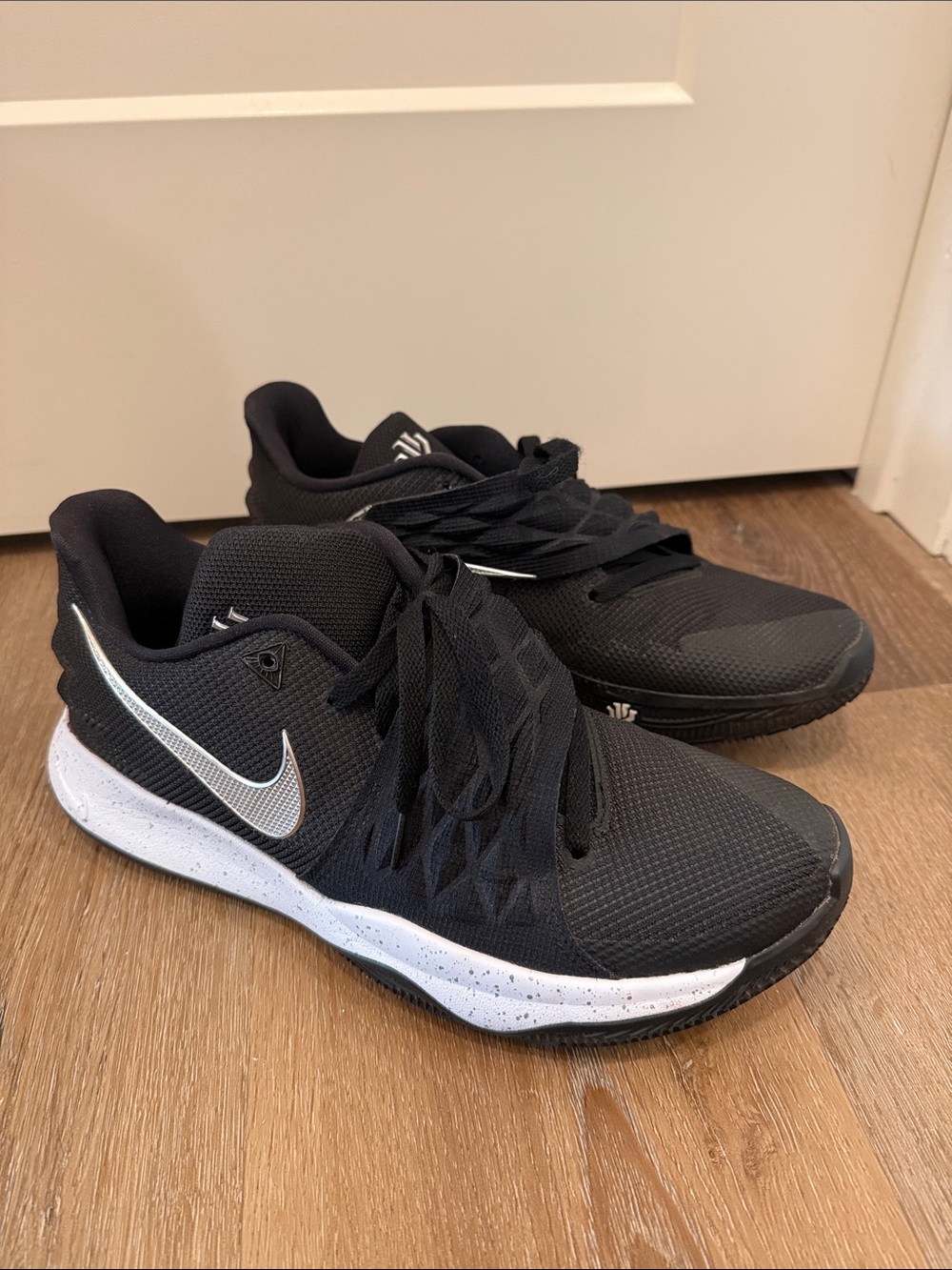 Nike Kyrie Low 1